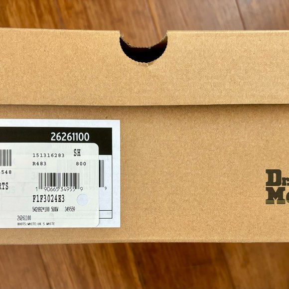 NEW Doc Martens Sinclair Quad Boot (white) - Picture 4 of 4